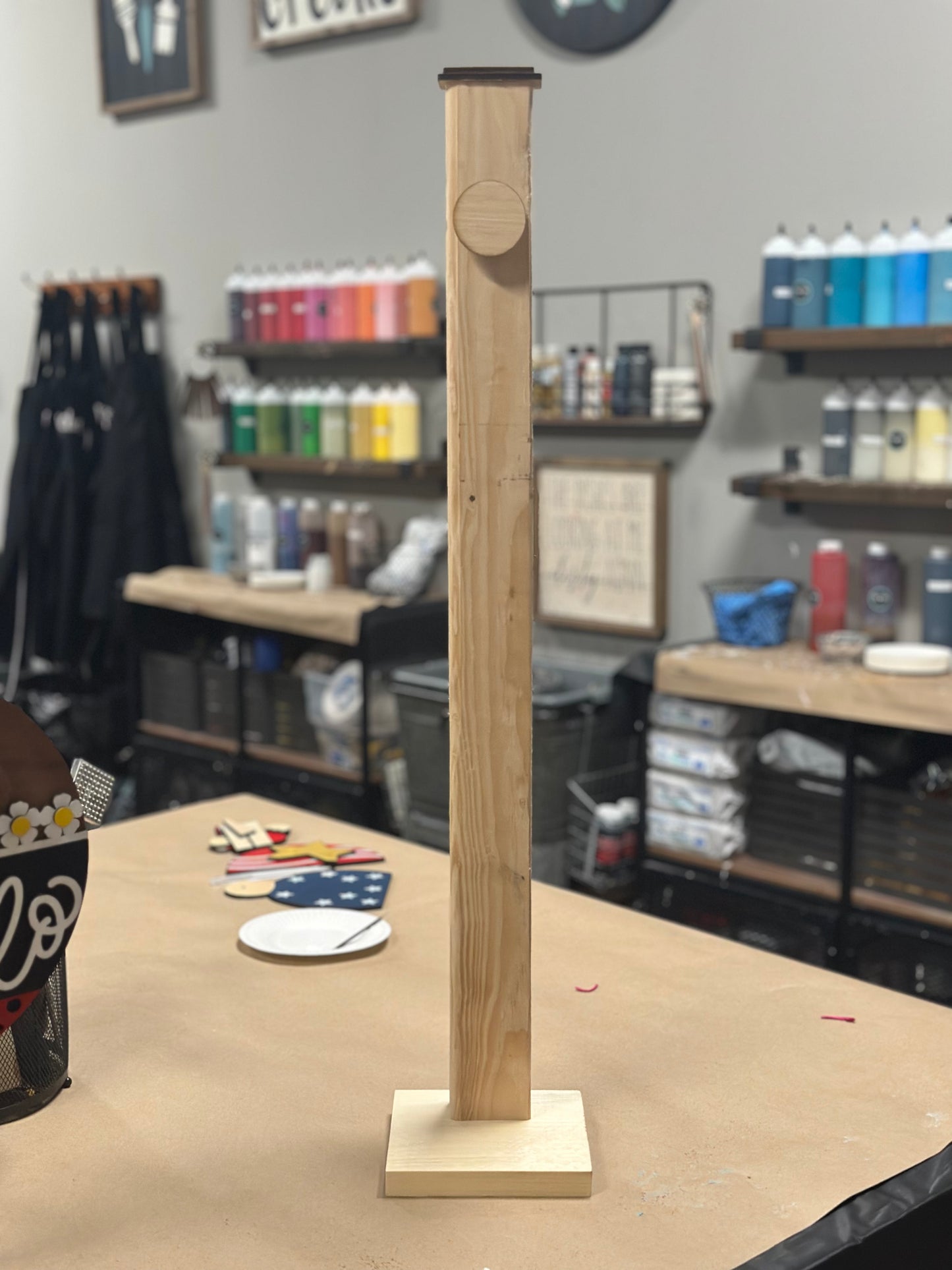 Doorhanger Holder